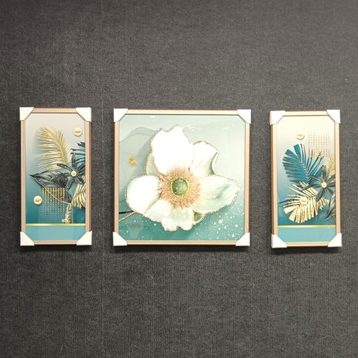 Crystal wall frames