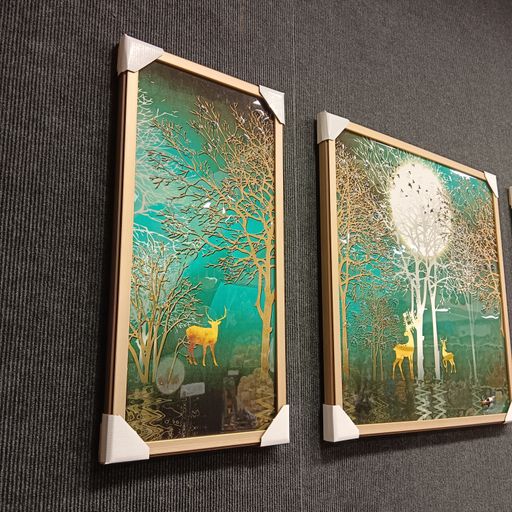 Crystal wall frames
