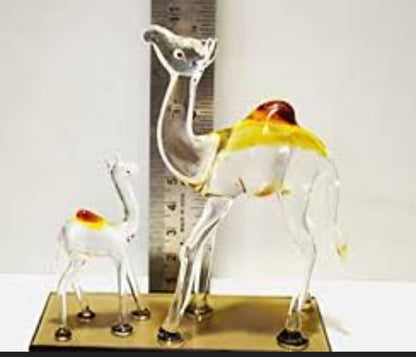 FAMILY SWAN,CAMIL,DEER