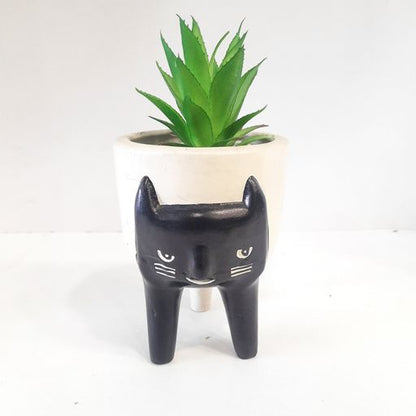Ceramic pots