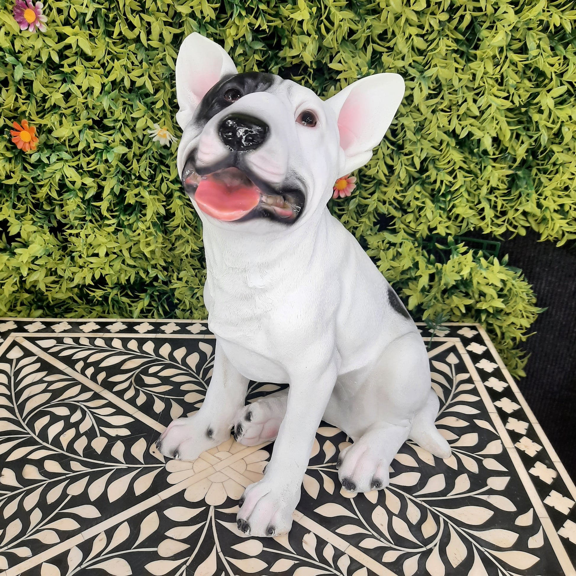 Dog showpiece