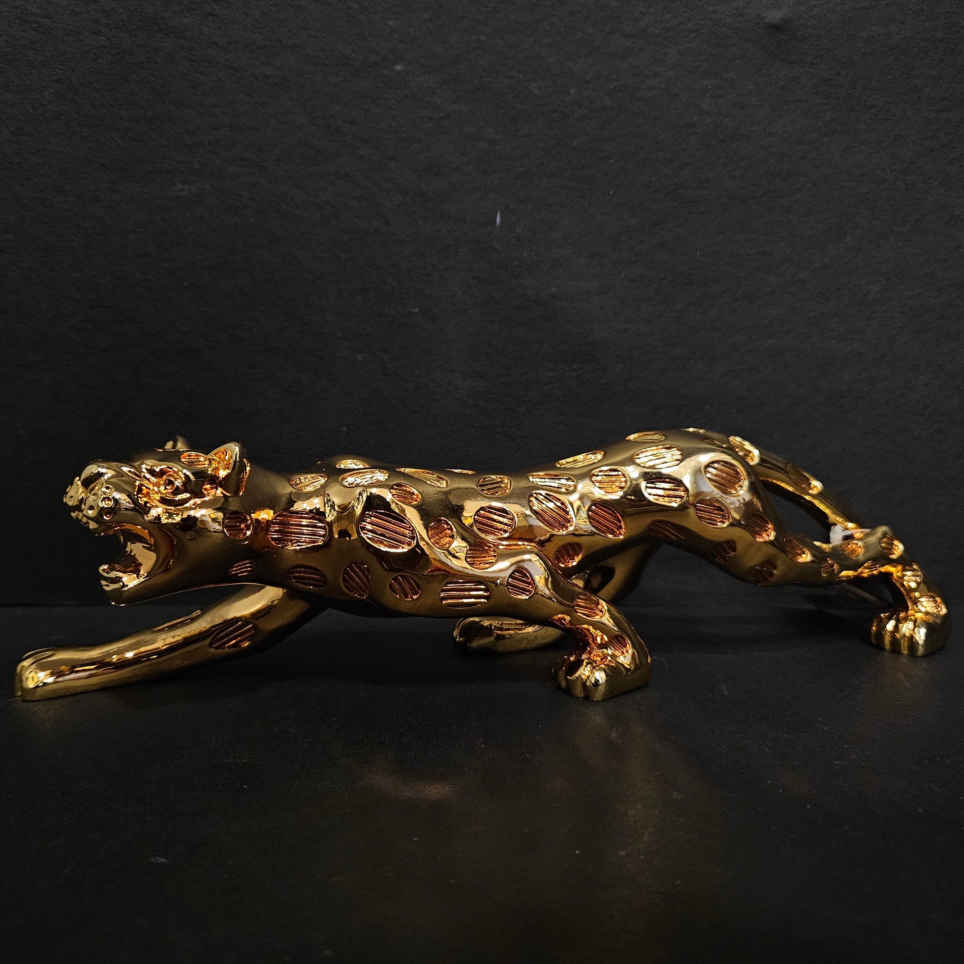 Panther Statue Gold Plated alluminium Animal Figurines Or Animals for Home Decoration Antique Showpiece