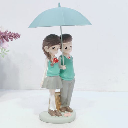 Romantic Love Couple with Umbrella Statue Showpiece for Valentine Day, Miniatures Couple Gift for Lover Boyfriend Girlfriend Husband Wife