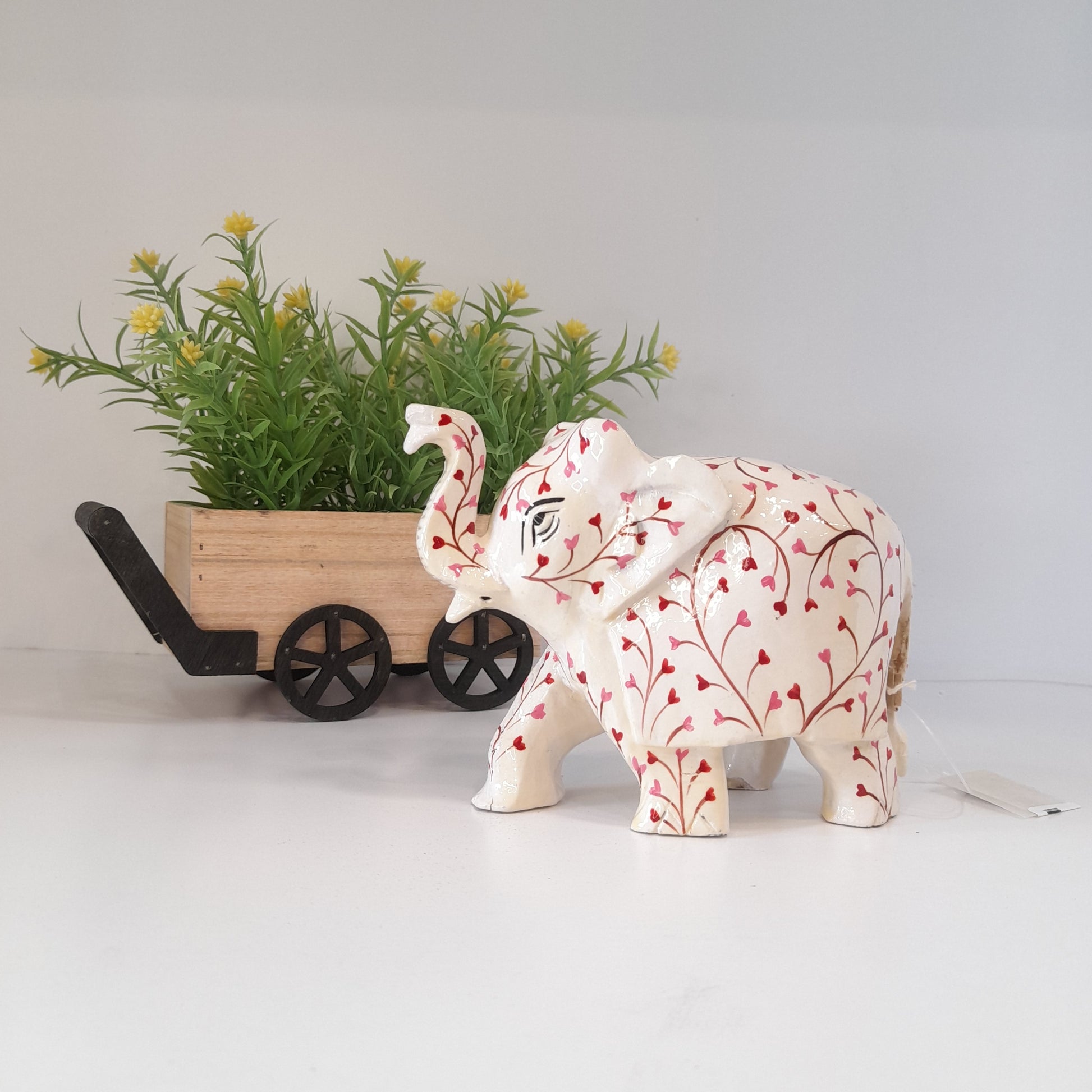 Wooden Elephant Saluting Fat W/Heart Paint.