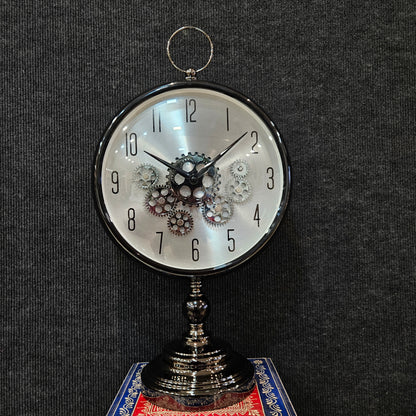 Silent Sweep Noiseless Technology Analog Clock with gears Metal Golden 3D Numbers