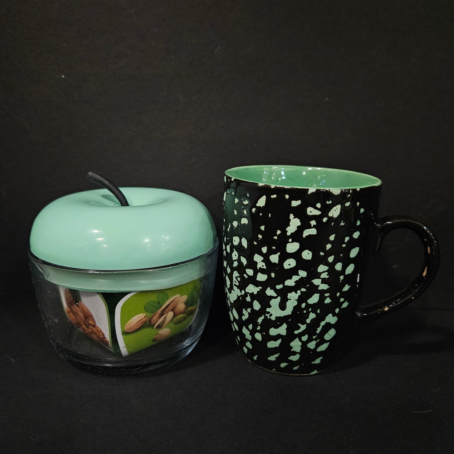 Rainbow arts glass ware Greetings 1 piece Ceramic mug & 1 piece apple shaped Dry Fruit container with lid
