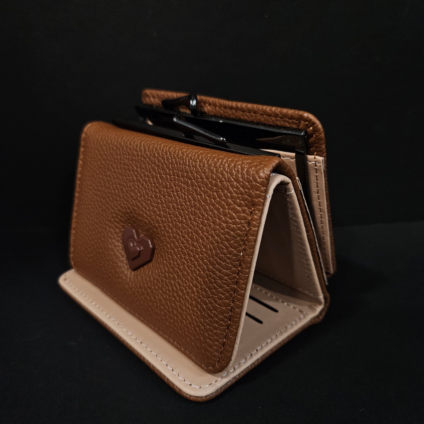 Cute heart puse for women's with multiple cash carry slots & cards holding slots easy to portable pocket wallet for women