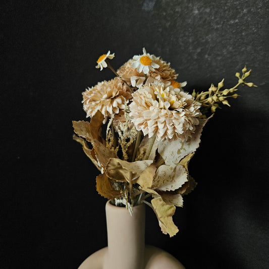 Chrysanthemum artificial banquet floweral bunch to bring elegant look to your home & Office