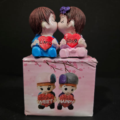 Decorative Miniature Romantic Love Kissing Couple Showpiece Decoration Items Birthday Wedding Gift for Husband Wife