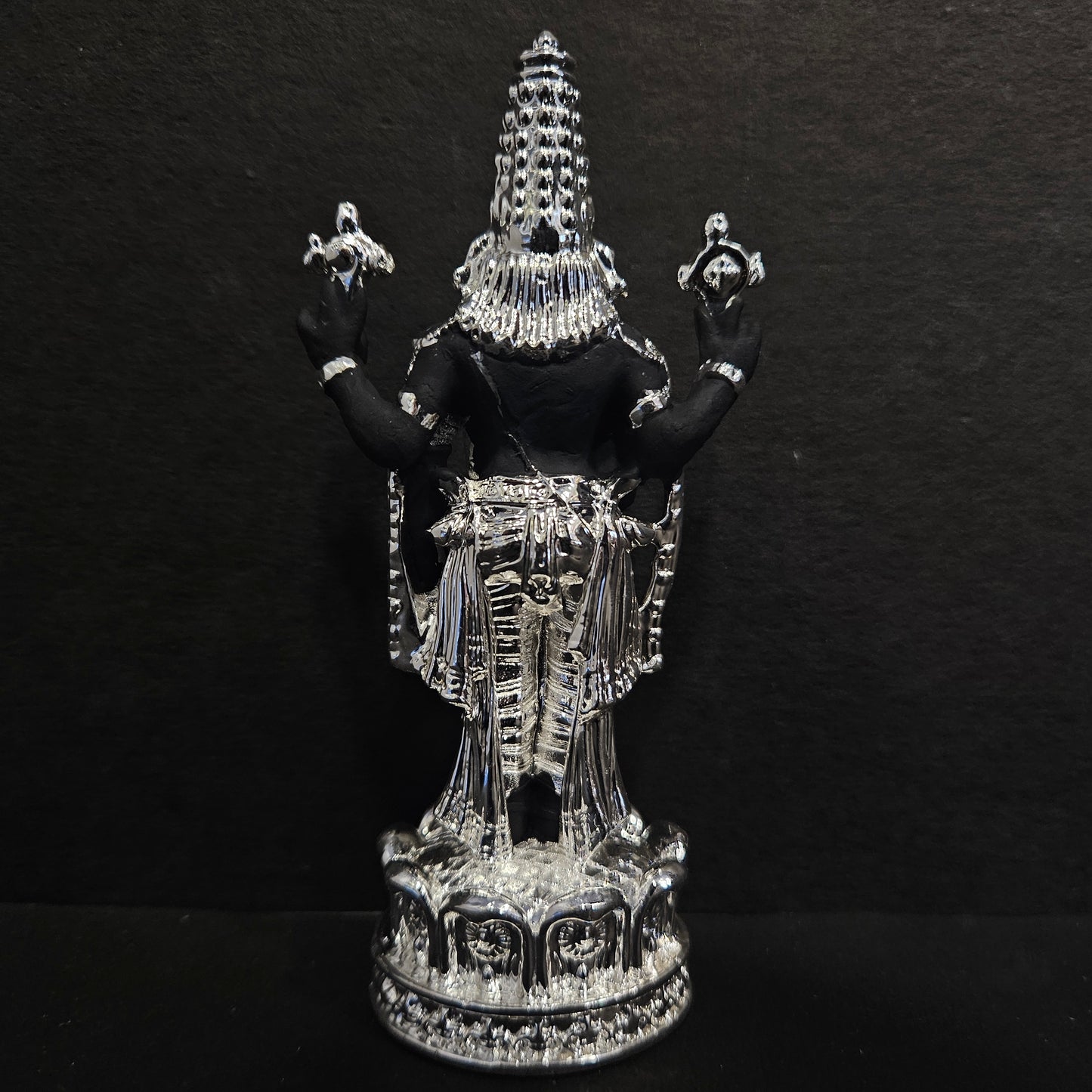 India Lord Tirupati Balaji Silver Plated Black Idol with Golden Jewelry Work Balaji Idol for Car Dashboard Venkateswara Swamy Murti for Home Srinivasa Statue for Mandir