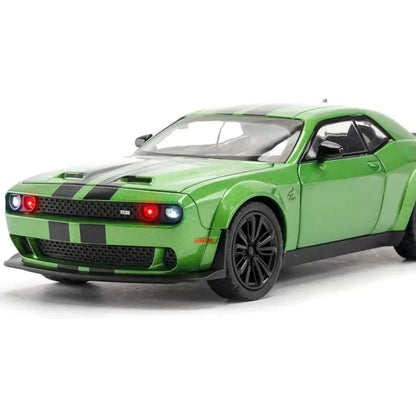 Dodge Challenger SRT Exclusive Alloy Metal Pull Back Die-cast Car Model with Sound Light Mini Auto Toy for Kids for Toy Car with Sound and Light