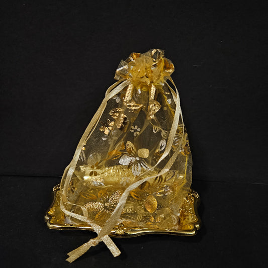 Cute little designer basket for chocolate gift hamper