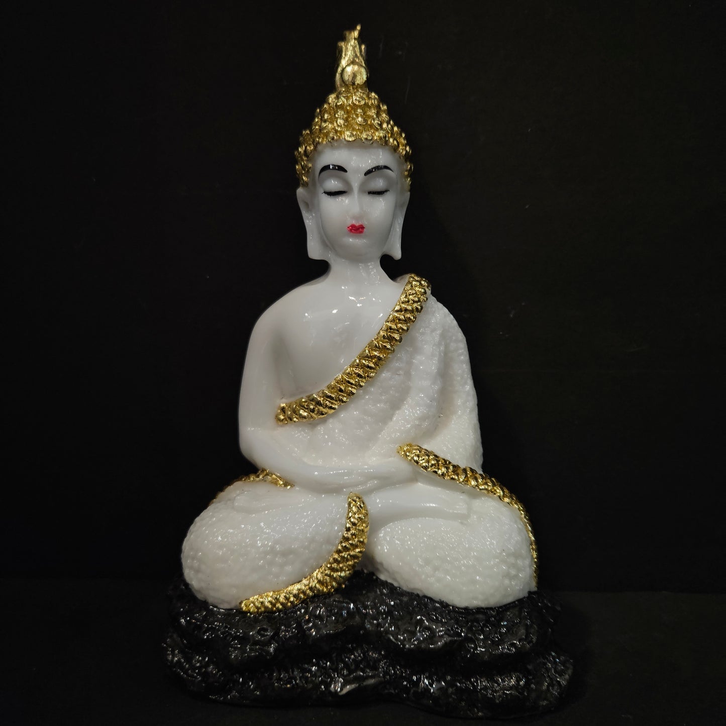 Handicrafts Meditating Buddha Polyresine statue Showpiece Figurine