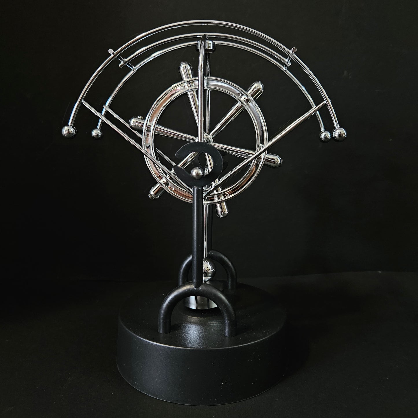 Amazing Orbital Revolving Gadget Perpetual Motion Desk Art Toy Office Decor