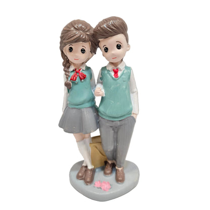 Romantic Love Couple Statue Showpiece Figurine for Valentine Day, Miniatures Couple Gift for Lover Boyfriend Girlfriend Husband Wife