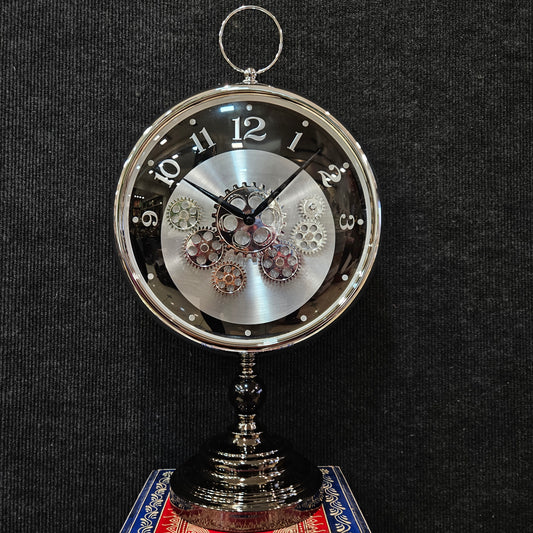 Silent Sweep Noiseless Technology Analog Clock with gears Metal Golden 3D Numbers
