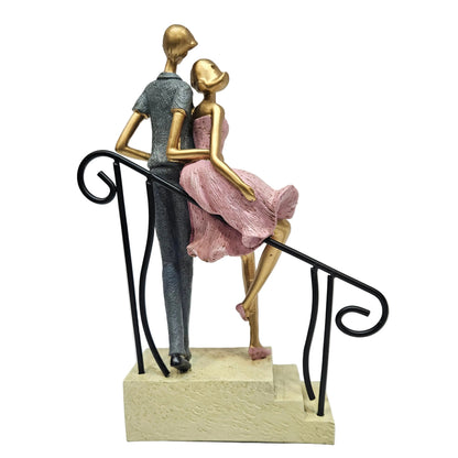 Romantic Couple Showpiece Figurine Modern Love Statue for Home Decor
