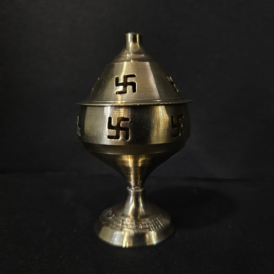 Traditional Akhand Brass Diya, Brass Diya for Puja Small Size, Diya for Pooja Heavy Base Aarti Diya Deepak for Puja Diwali Gift Item