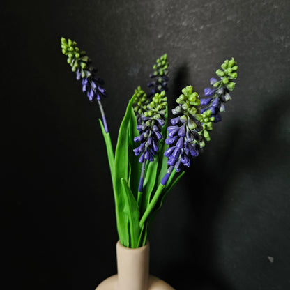 Common grape hyacinth artificial banquet floweral bunch to bring elegant look to your home & Office