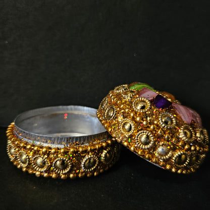 Gold Moti Sindoor Dibbi Kumkum Box, Sindoor Dani Fancy Sindoor Dibbi Earrings Moti Box, Ideal for Gifting & Decoration