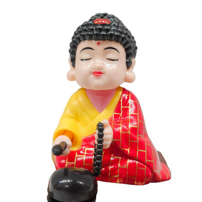 Solar Little meditating Monk, Outstanding Gift Nod and Swing Monk Display Excellent Workmanship Cute Decoration with Solar Light Receiving Panel for Car Dashboard