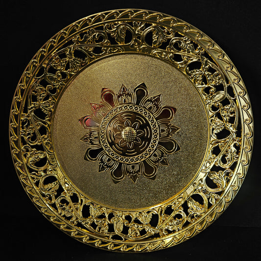 Gold coloured circular Antique Designer Hand Etched Decorative Tray Centerpiece Serving Plate for Home Dcor Tableware Decoration