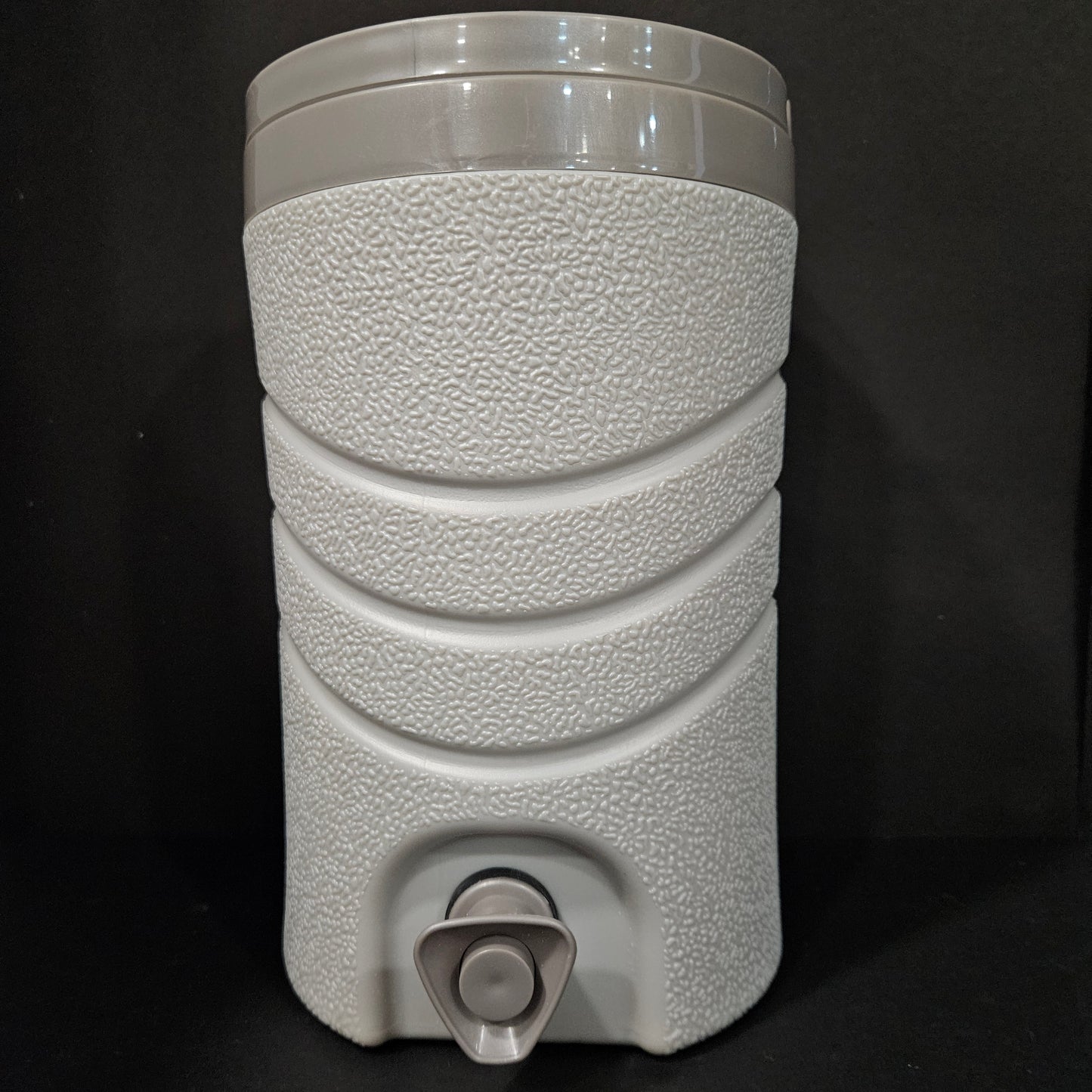 AR Cloud Cool Insulated Water Jug Bpa free