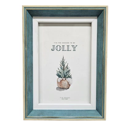 Elegant vintage-style wooden photo frame designed for tabletop,Dashboard or wall mounting