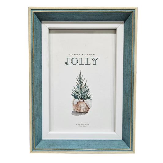 Elegant vintage-style wooden photo frame designed for tabletop,Dashboard or wall mounting