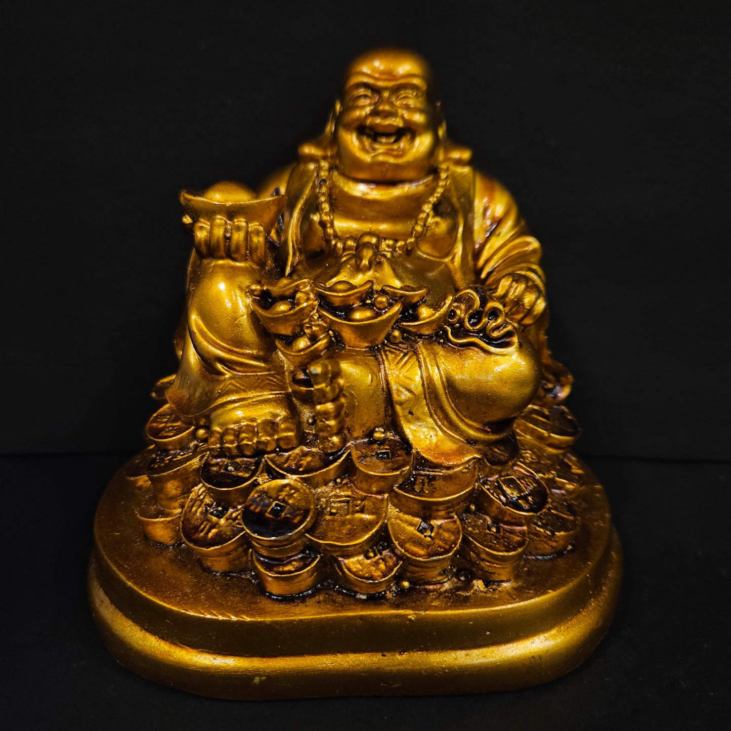 Charming Golden Laughing Buddha Statue – Hand-Painted Resin Figurine for Prosperity, Happiness, and Home Office Living Room Decor for Diwali