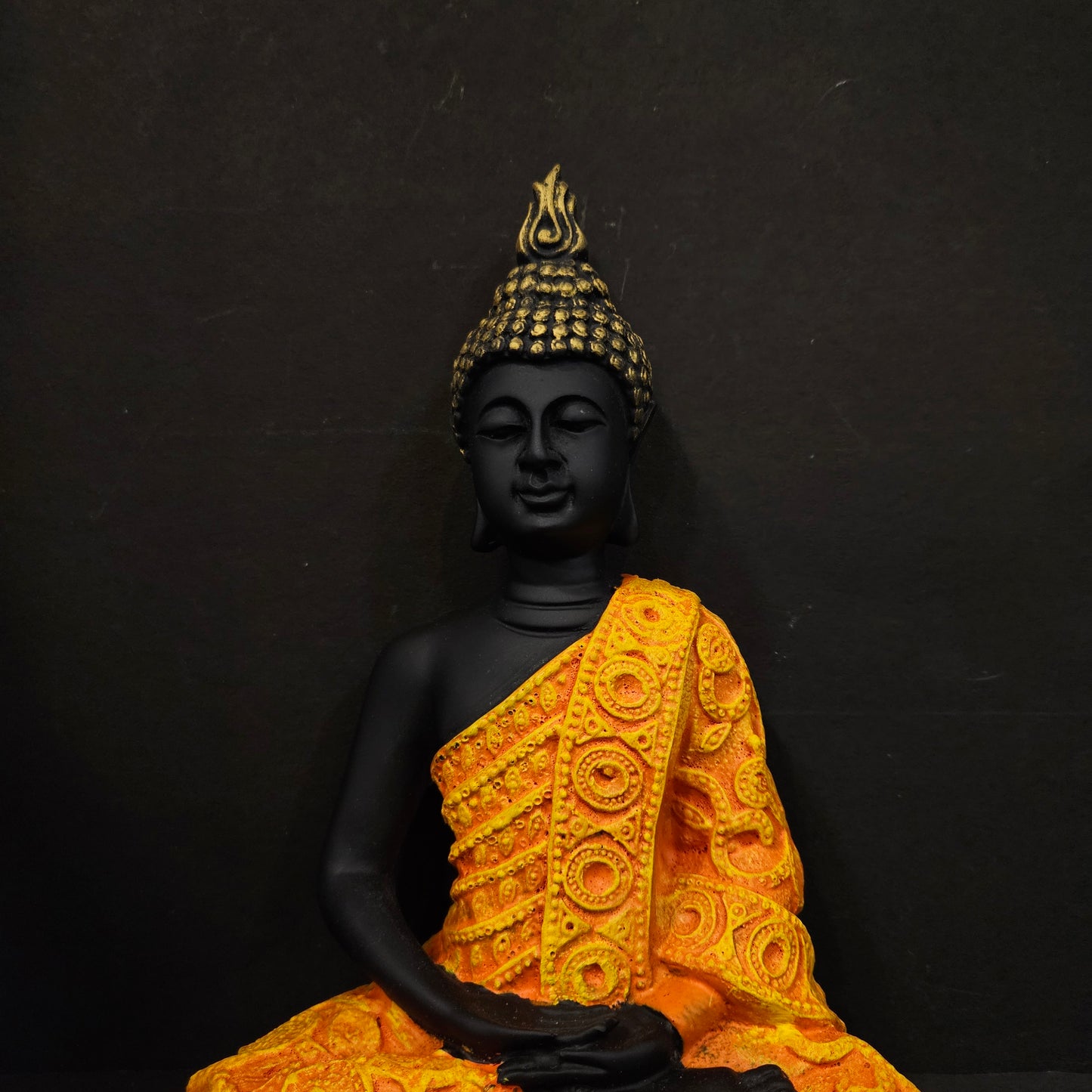 Handicrafts Meditating Buddha Polyresine statue Showpiece Figurine