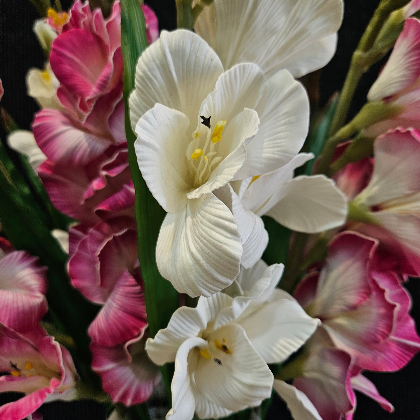 Artificial Gladiolus banquet floweral stick to bring attractive elegant look to your home & Office