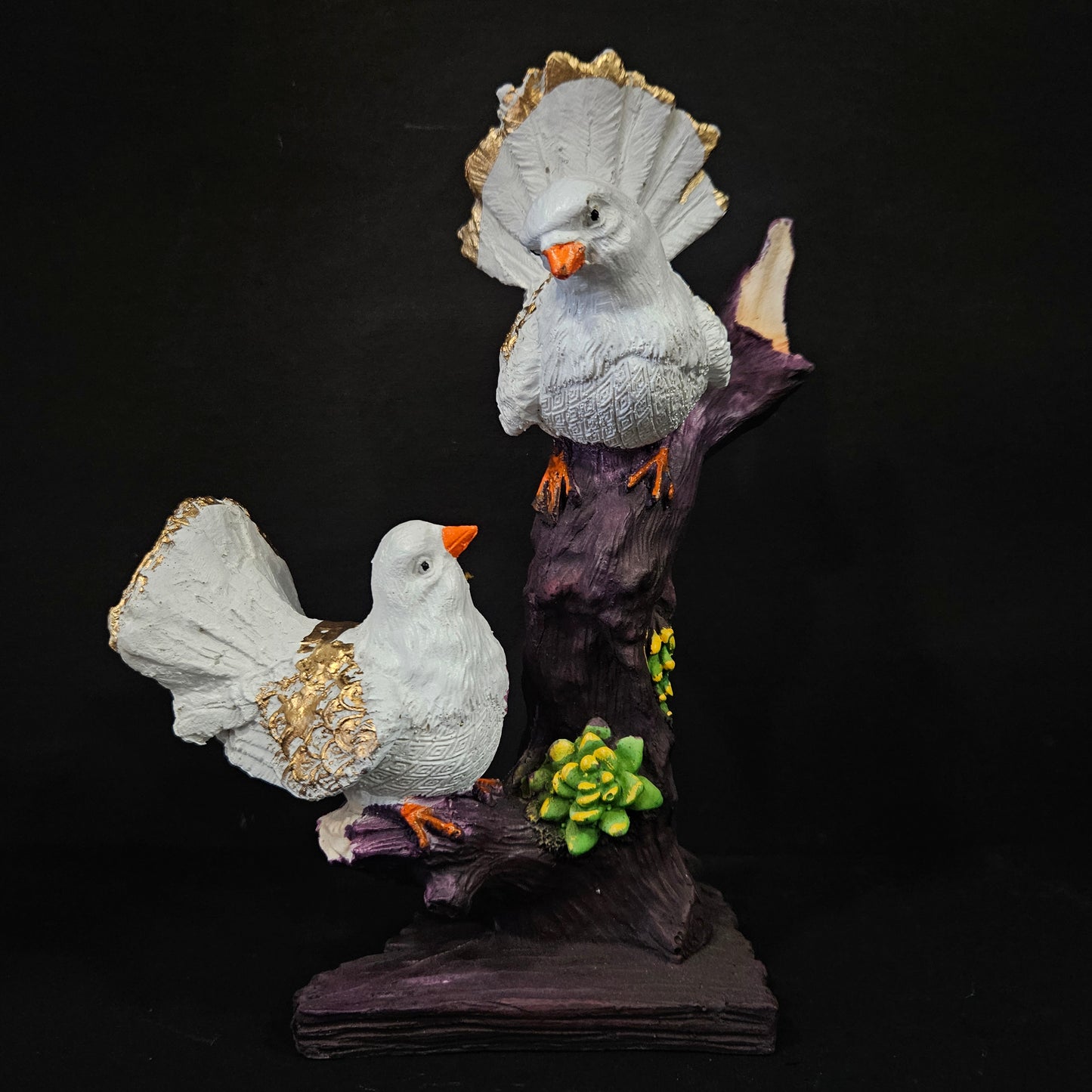 Attractive pigeons on stems with elegant look Showpiece Figurines for home Decor