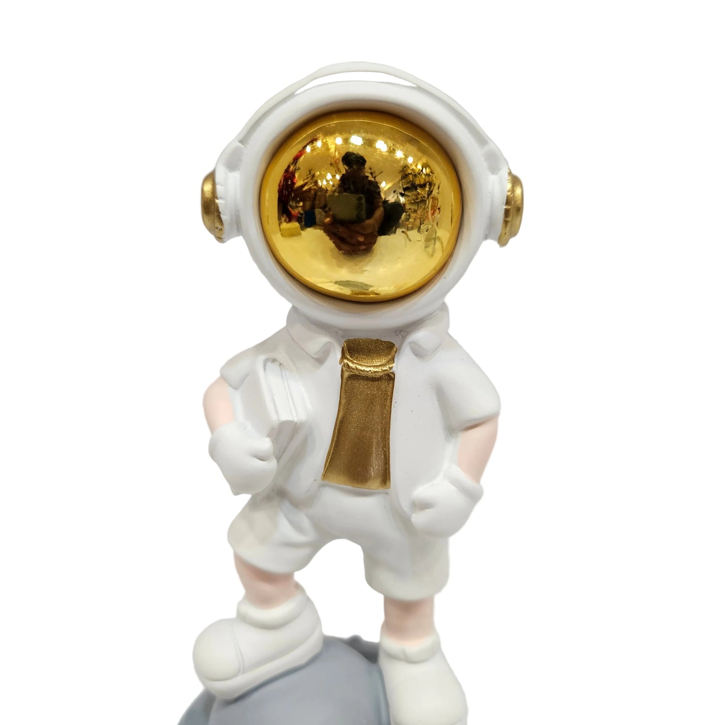 Astronaut Standing on ufo Figurine, Handmade Space Decor Resin Statue, Showpiece for Home, Office Desktop, Living Room