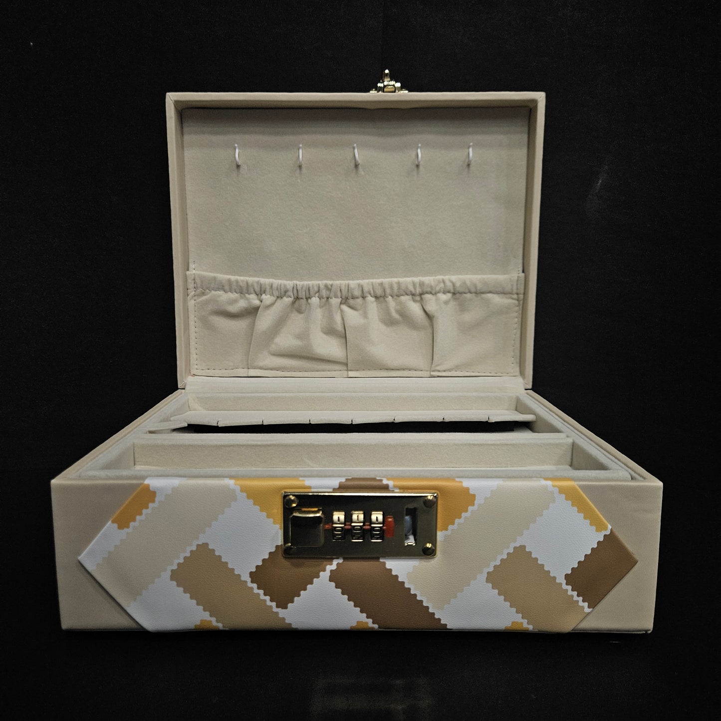 Portable Jewellery Organiser with Number Protected Locking System Rings, Earring Bangles, Pendant Haram & Malai Mirror Vanity Box
