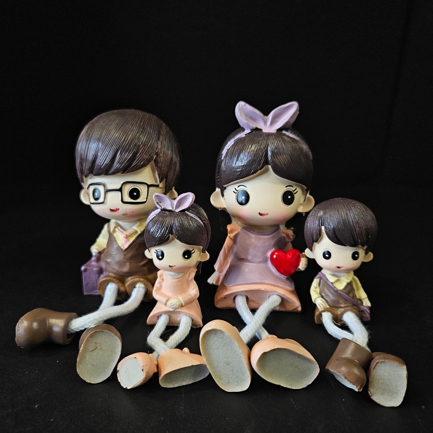 Cartoon Resin Outseam 4pieces set family Hanging Feet Doll Home Wall Decoration