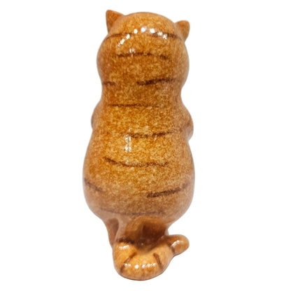Polyresin Kitten Heart Statue Showpiece  Figurine for Home Decor Decoration and Gifting