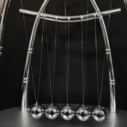 Balance Balls,simple Pendulum Ball Toy Decorative for Desk
