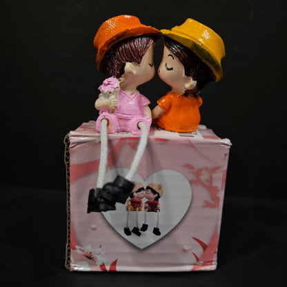 Decorative Miniature Romantic Love Kissing Couple Showpiece Decoration Items Birthday Wedding Gift for Husband Wife