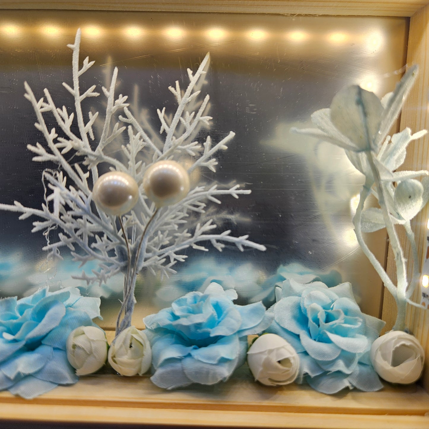 Decorative wooden panel with artificial flowers and LED electric lamp