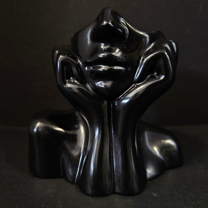 A lady Statue Showpiece Figurine to bring attractive elegant look to your table