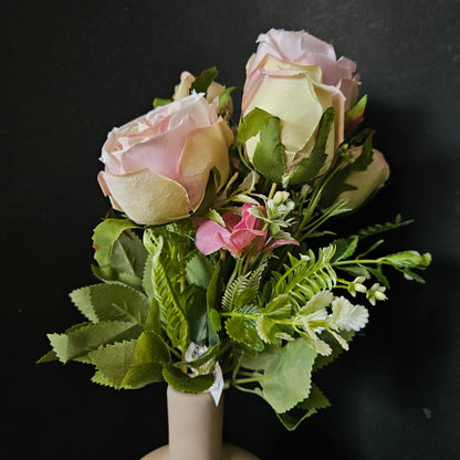 Artificial banquet rose Floweral bunch to bring elegant look to your home & Office