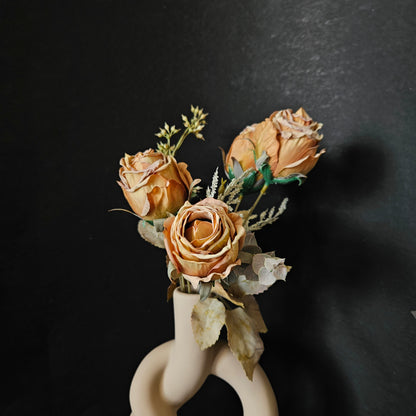 Artificial Dried Finish Rose Floweral Bunch to bring elegant look to your office & home