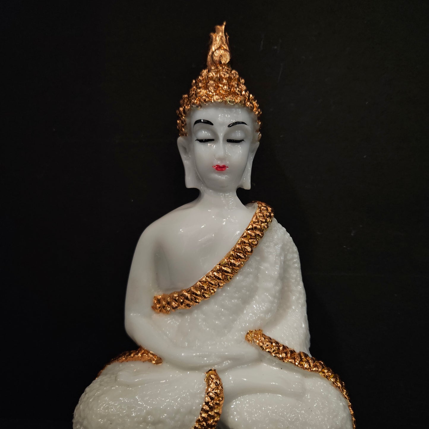 Handicrafts Meditating Buddha Polyresine statue Showpiece Figurine