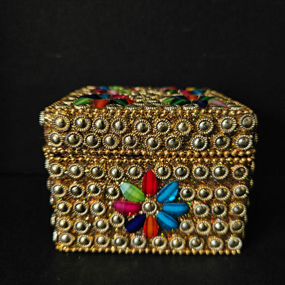 Sindoor Dibbi Kumkum Box, Sindoor Dani Fancy Sindoor Dibbi Earrings Moti Box, Ideal for Gifting