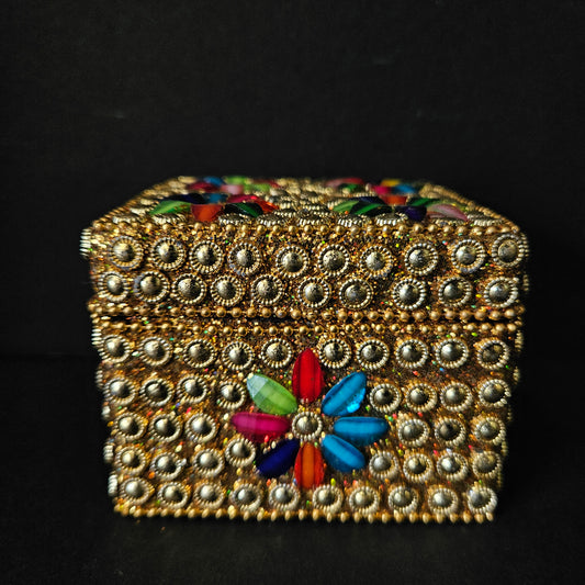 Sindoor Dibbi Kumkum Box, Sindoor Dani Fancy Sindoor Dibbi Earrings Moti Box, Ideal for Gifting