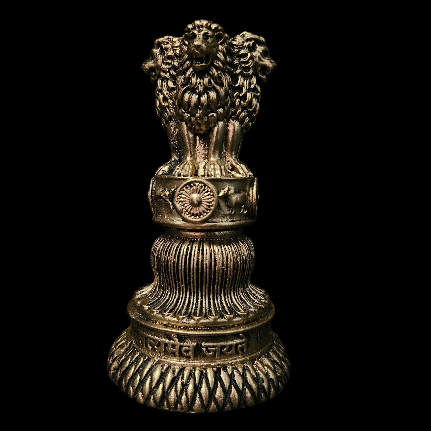 Handcrafted Ashoka Pillar Idol Pillar Statue Showpiece for Car Dashboard Home Office Decor Table Showpiece Corporate Gifting