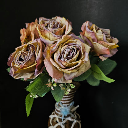 Artificial banquet Garden roses floweral bunch to give elgent look to your home & Office