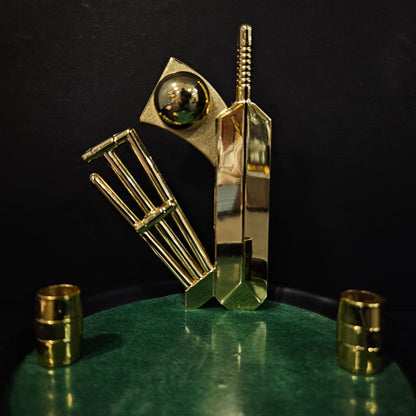 Cricket Showpiece with colour notes papers Pen Stand for Office Table