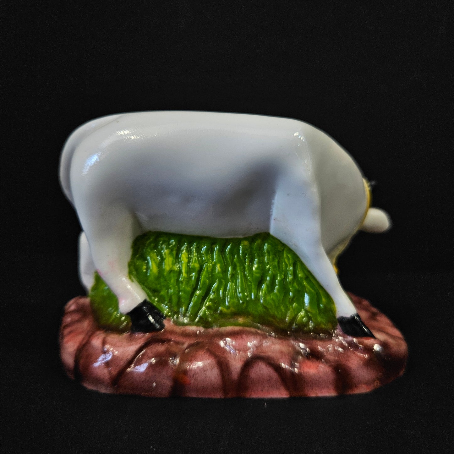 Cow & Calf radium Statue showpiece Figurine Ceramic Statue Ideal for Home,Mandir,Office Temple for Home Decor, Pooja Worship Room Use